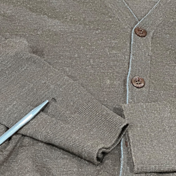 Isaia Men's Sweater Size Large with Flaws - Picture 7 of 11